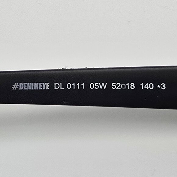 Diesel DL0111 05W #DENIMEYE Black Frame Blue Gradient Lens Sunglasses w/ Case main image 9